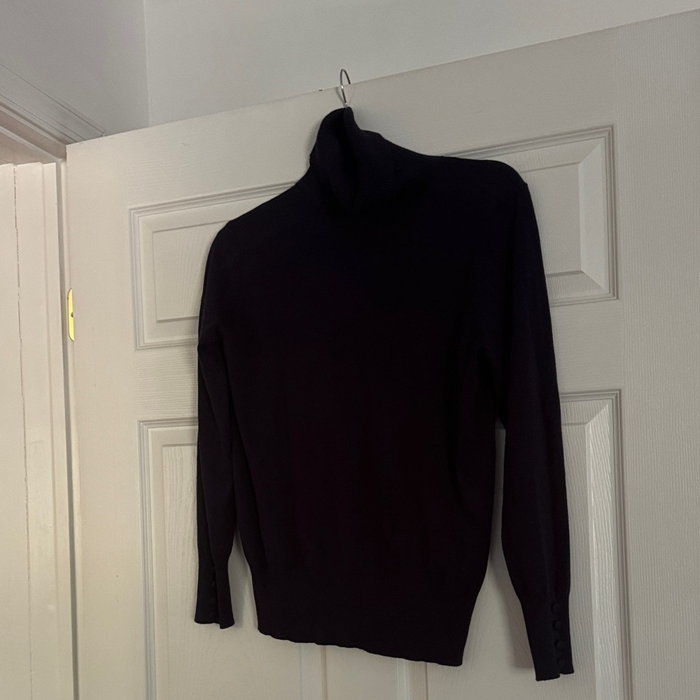 Retrelogy turtleneck sweater